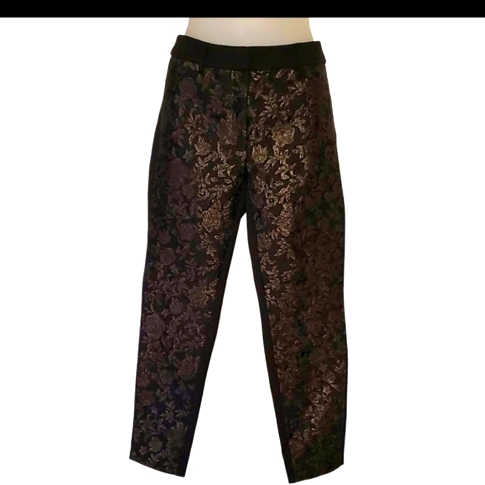 White House Black Market Skinny Jeans Black With Bright Gold Front Design